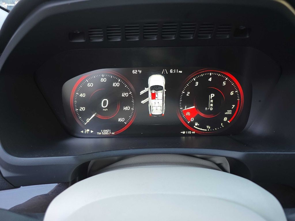 2016 Volvo XC90 Image 13