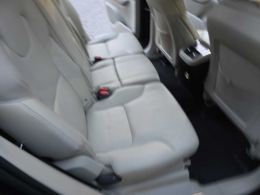 2016 Volvo XC90 Image 23