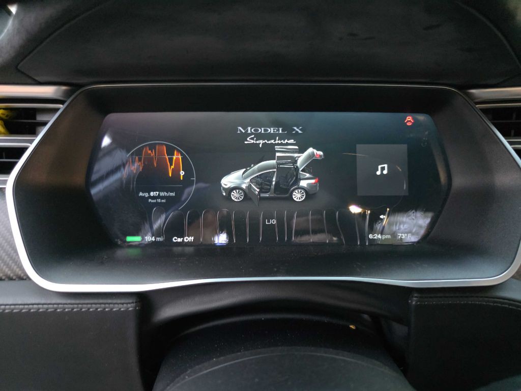 2016 Tesla Model X Image 14