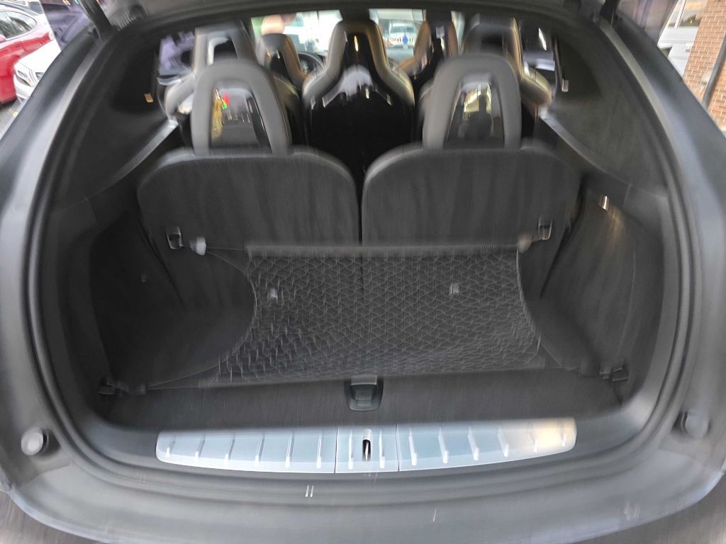2016 Tesla Model X Image 21