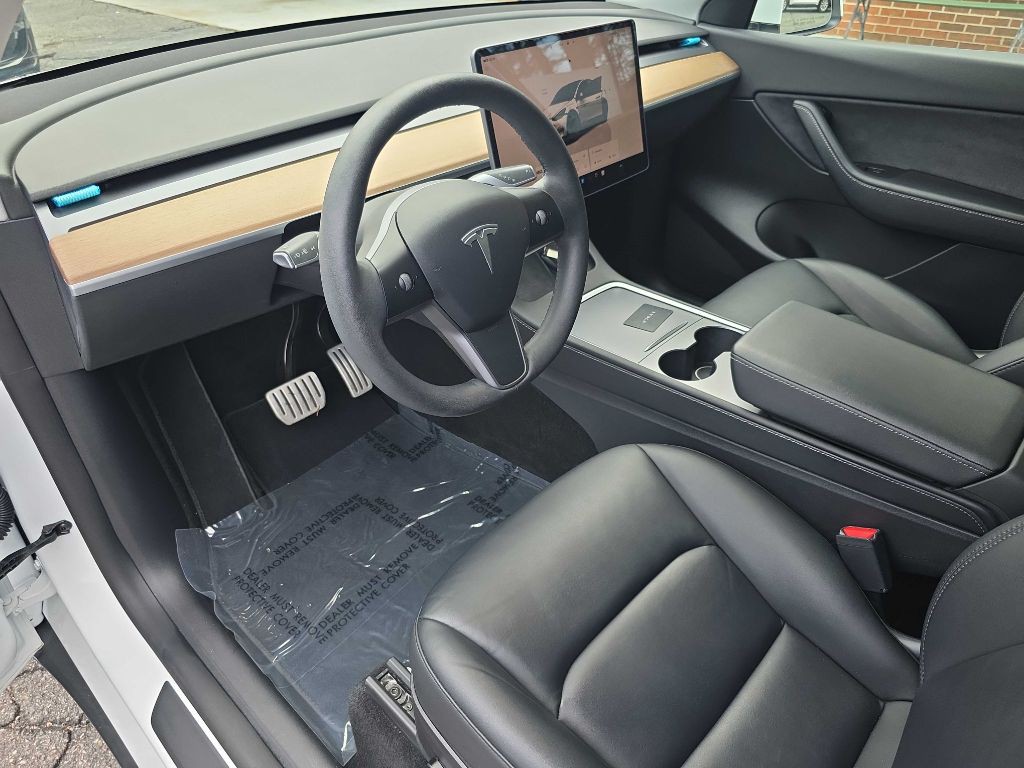 2022 Tesla Model Y Image 9