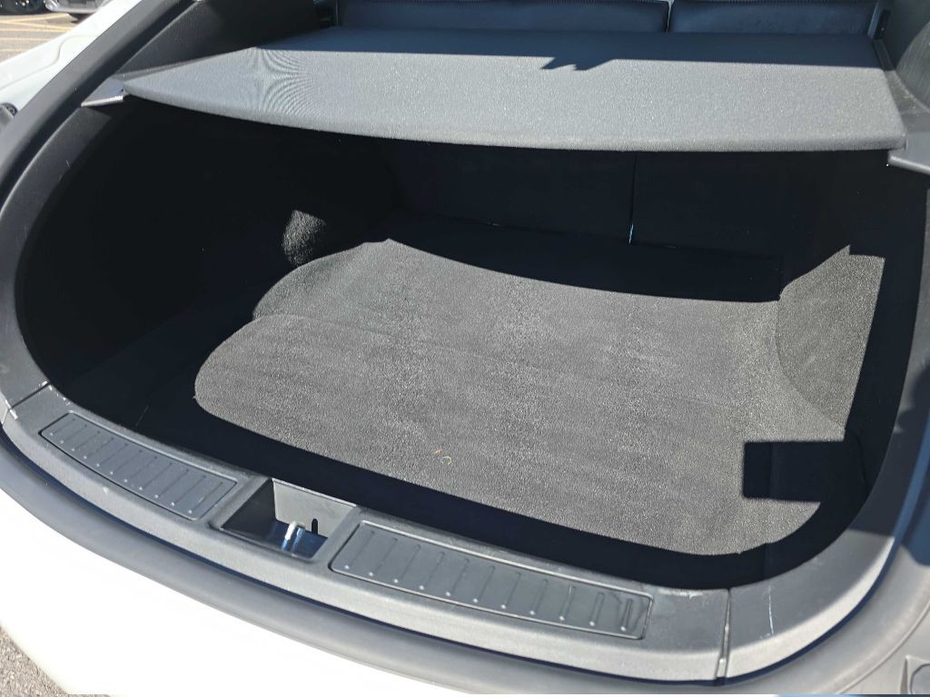 2019 Tesla Model S Image 18