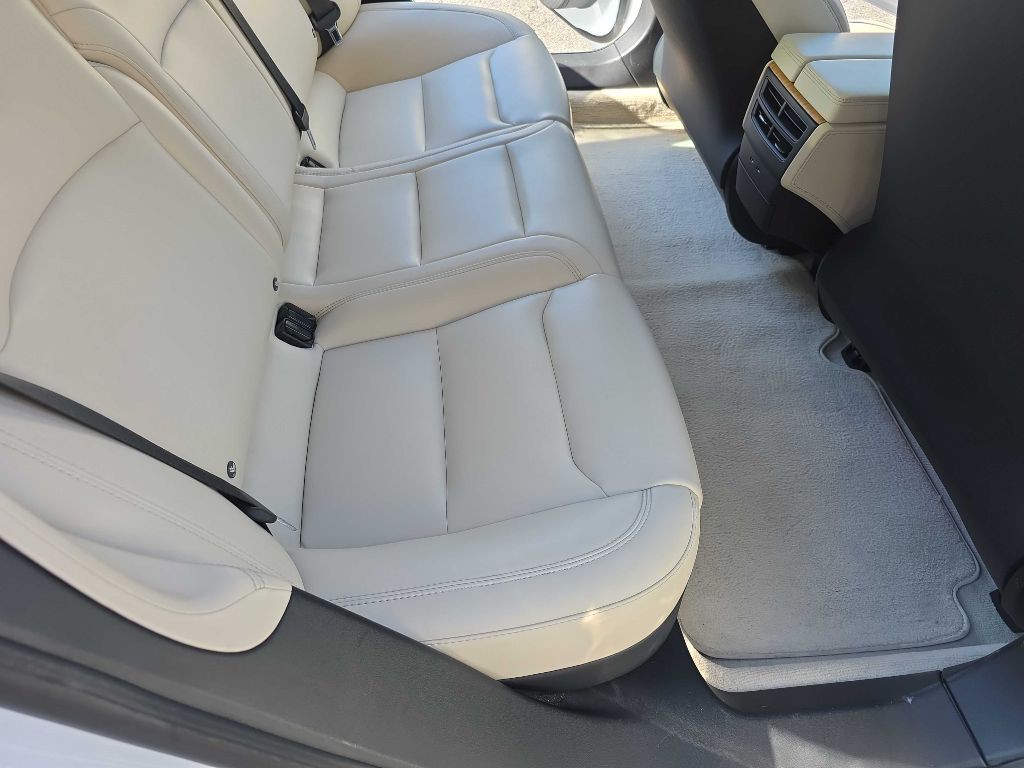 2019 Tesla Model S Image 19