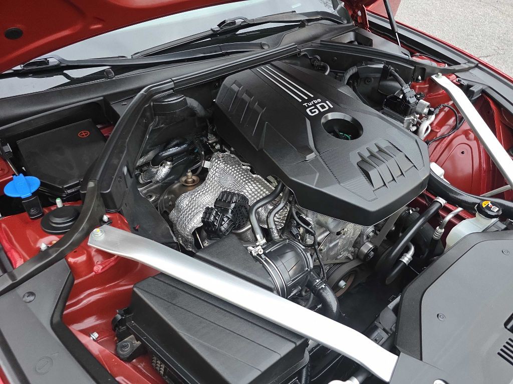 2020 Genesis G70 Image 26