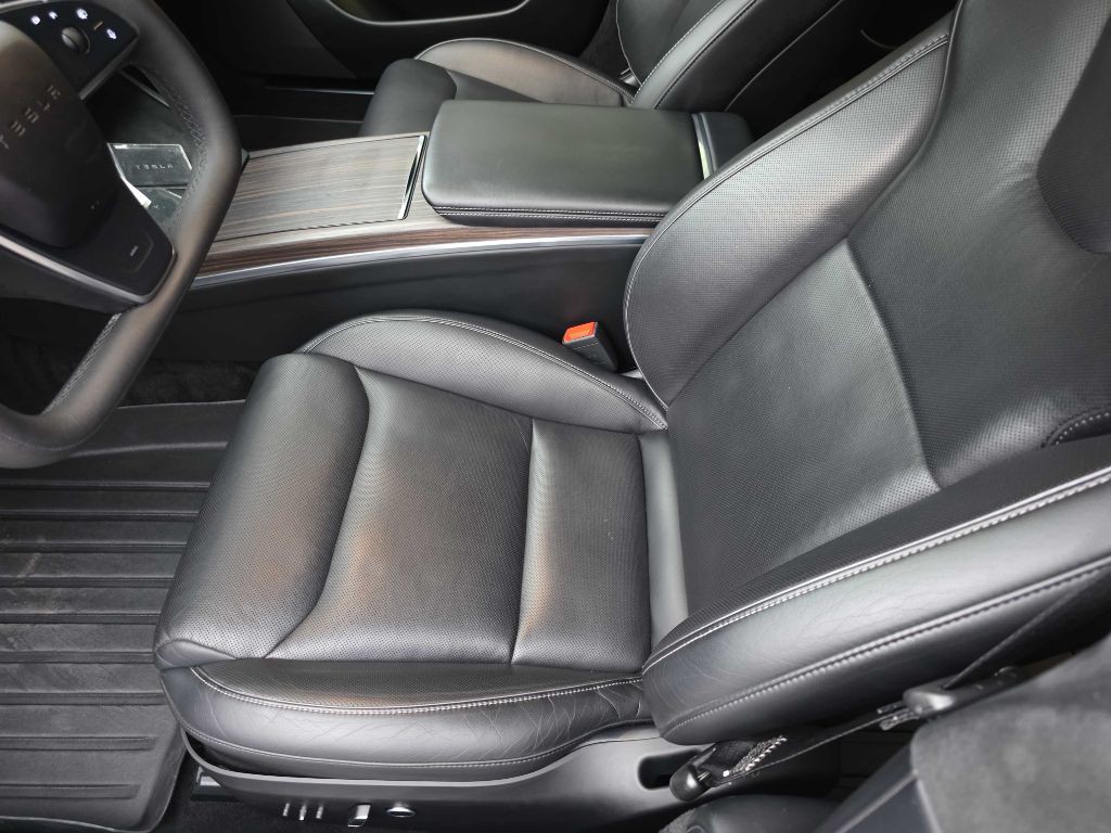 2021 Tesla Model S Image 10