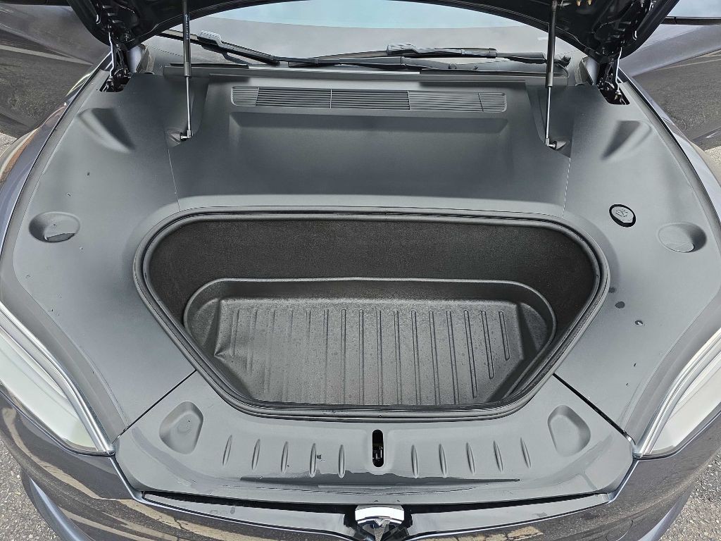 2021 Tesla Model S Image 22