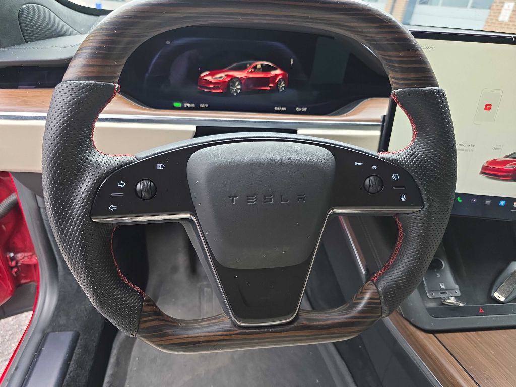 2022 Tesla Model S Image 14