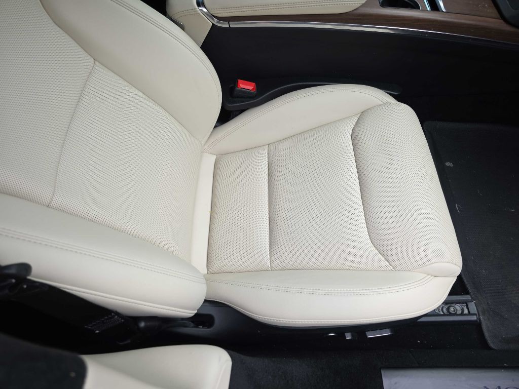 2022 Tesla Model S Image 22