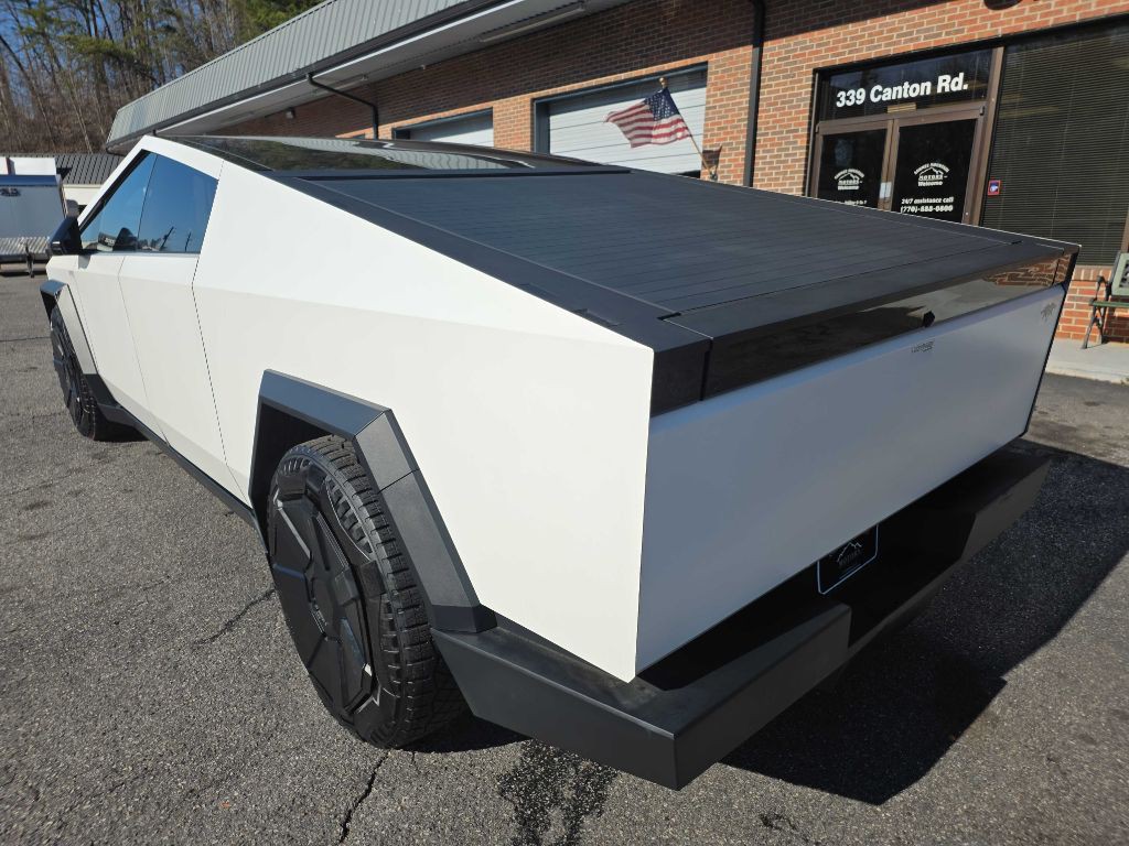 2024 Tesla Cybertruck Image 3