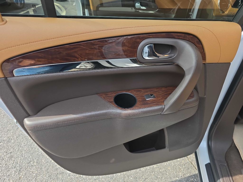 2016 Buick Enclave Image 21