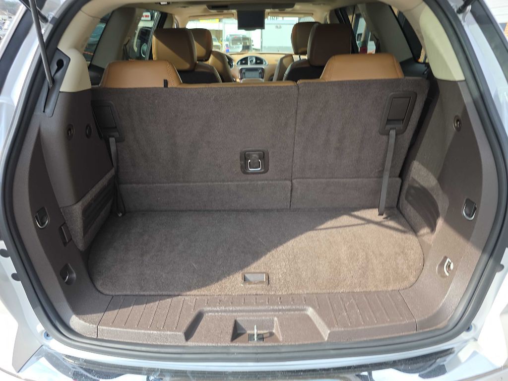 2016 Buick Enclave Image 24
