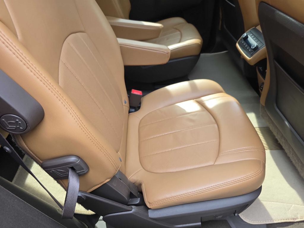 2016 Buick Enclave Image 25