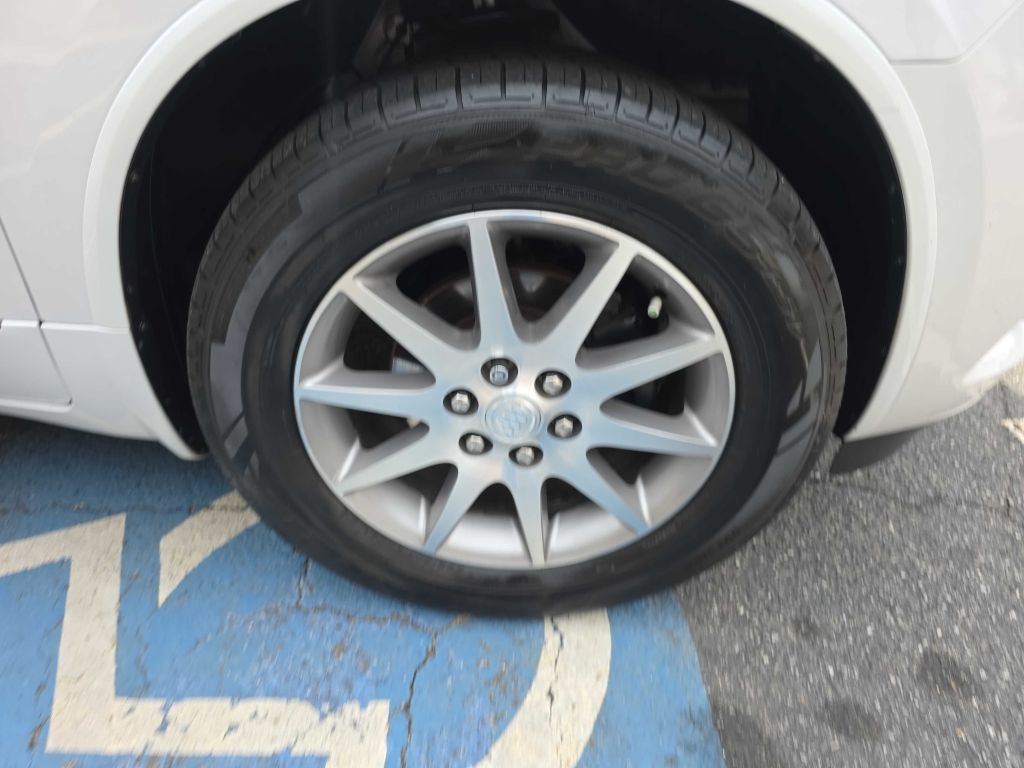 2016 Buick Enclave Image 30