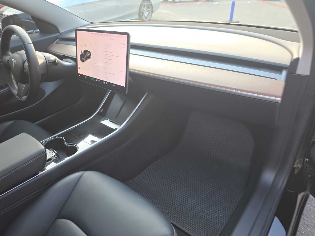 2019 Tesla Model 3 Image 19
