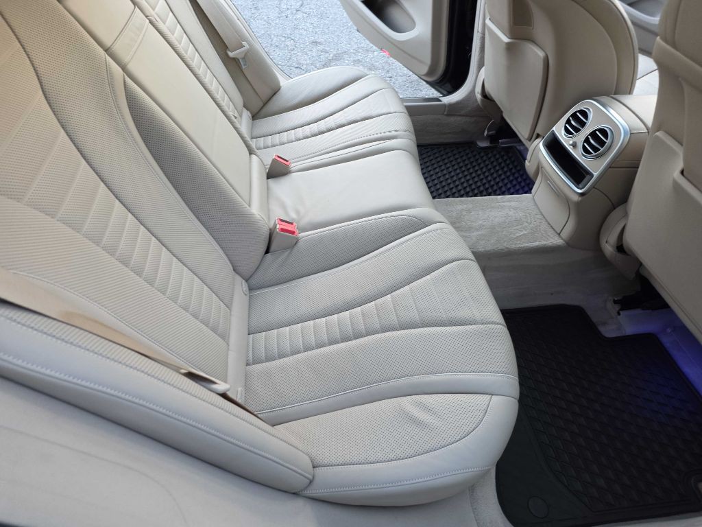2015 Mercedes-Benz S-Class Image 23