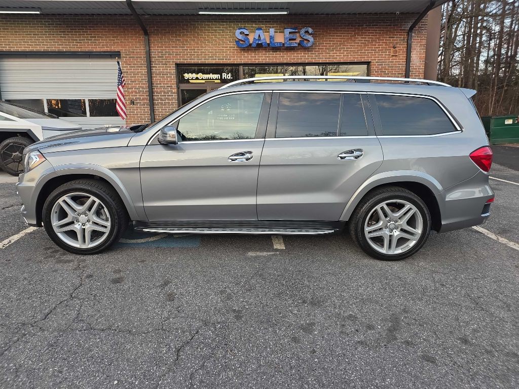 2015 Mercedes-Benz GL-Class Image 2