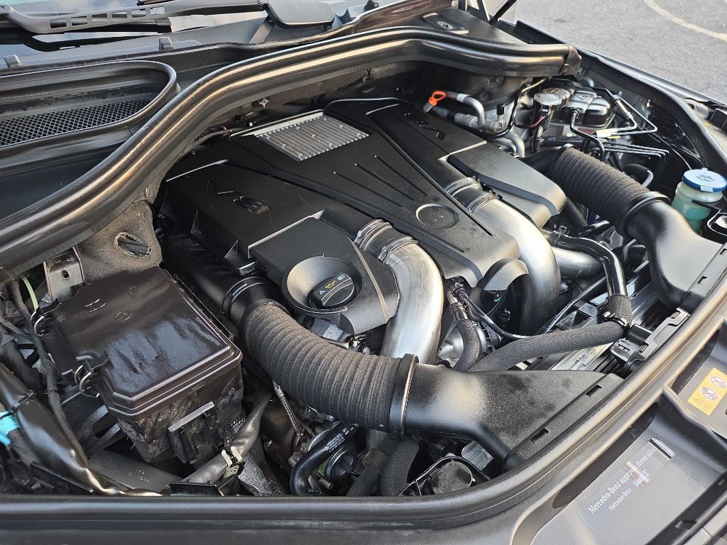 2015 Mercedes-Benz GL-Class Image 28