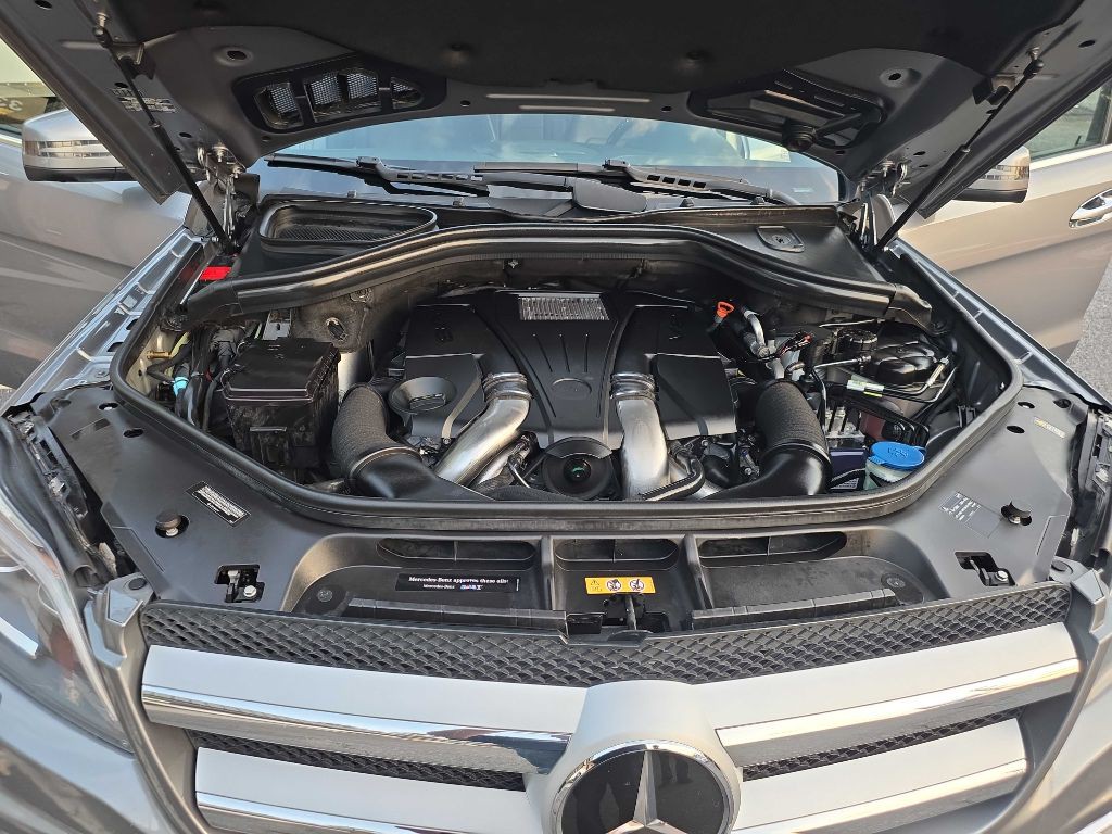 2015 Mercedes-Benz GL-Class Image 30