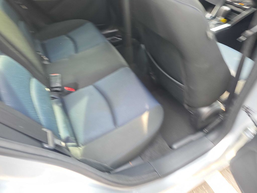 2018 Toyota Yaris Image 16