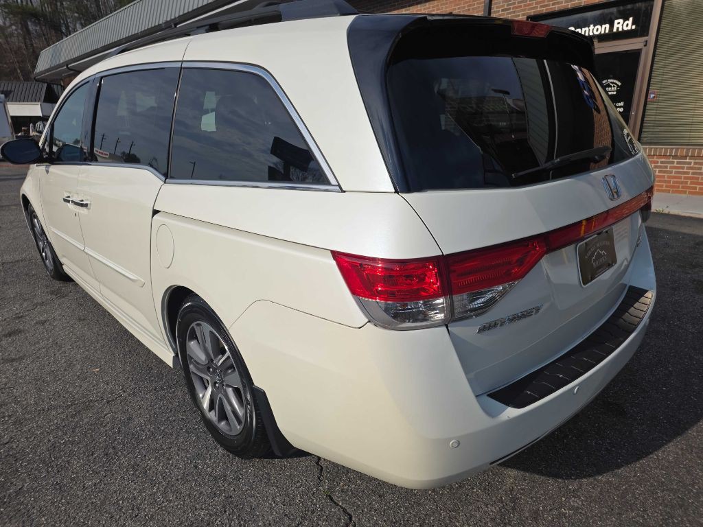 2015 Honda Odyssey Image 3