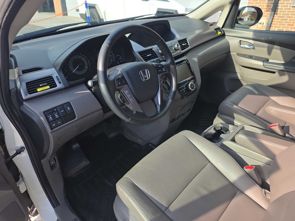 2015 Honda Odyssey Image 10