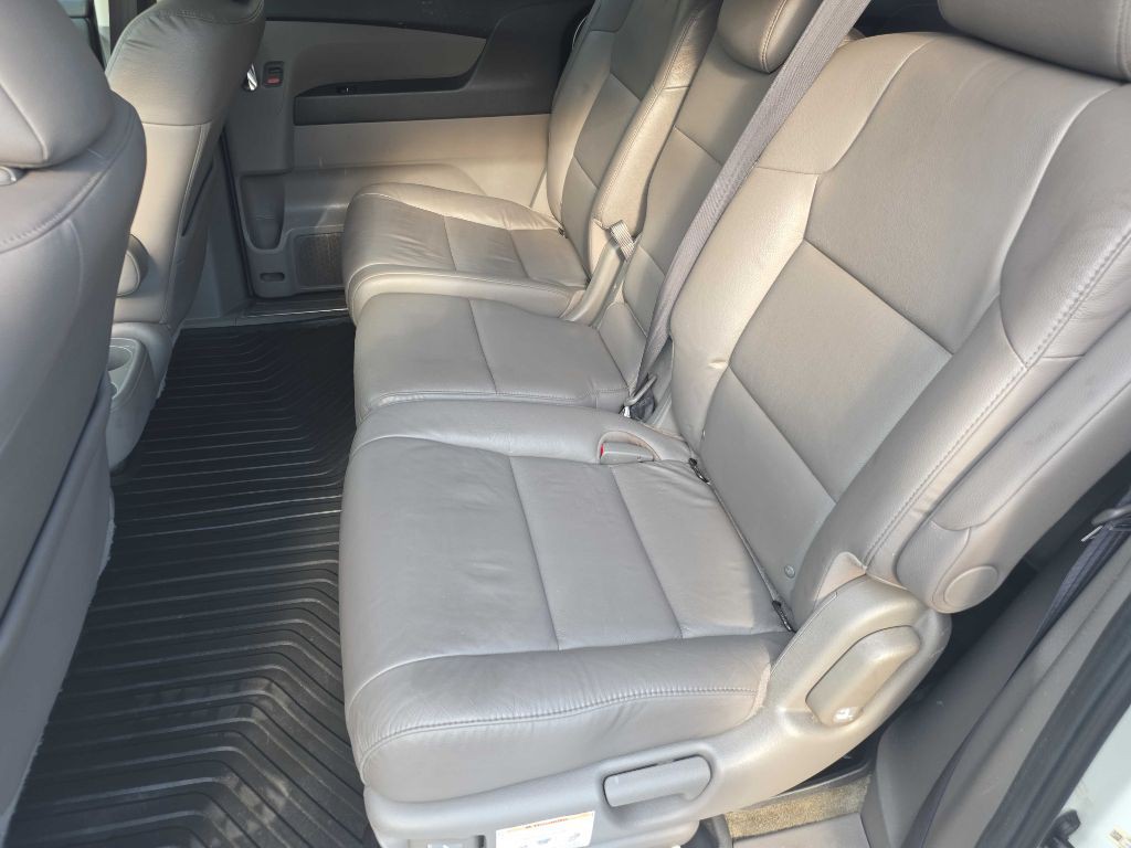 2015 Honda Odyssey Image 21