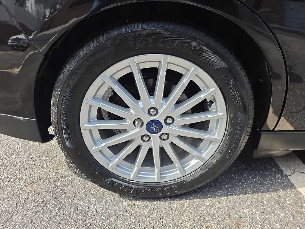 2016 Ford C-Max Image 31