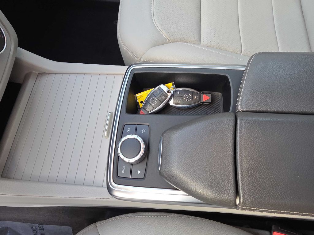 2013 Mercedes-Benz M-Class Image 11