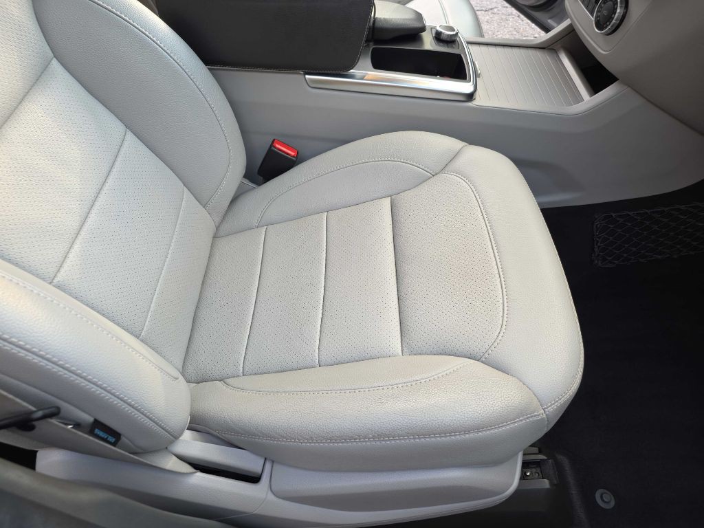 2013 Mercedes-Benz M-Class Image 20