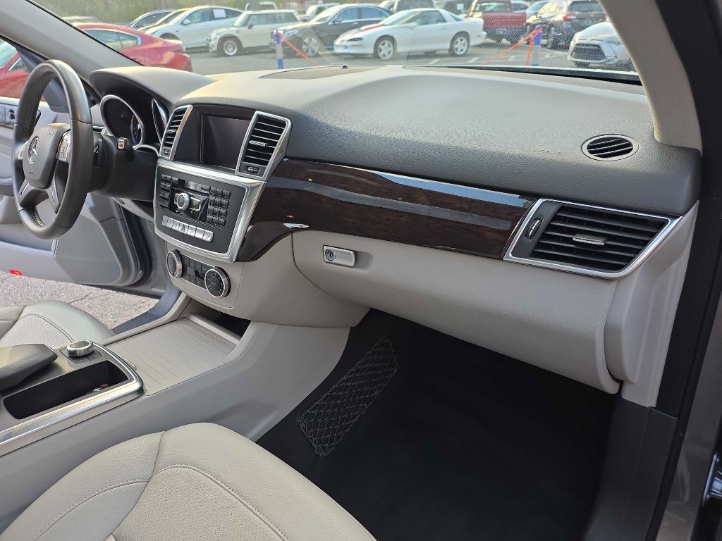 2013 Mercedes-Benz M-Class Image 21