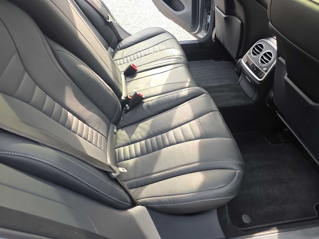 2016 Mercedes-Benz S-Class Image 23