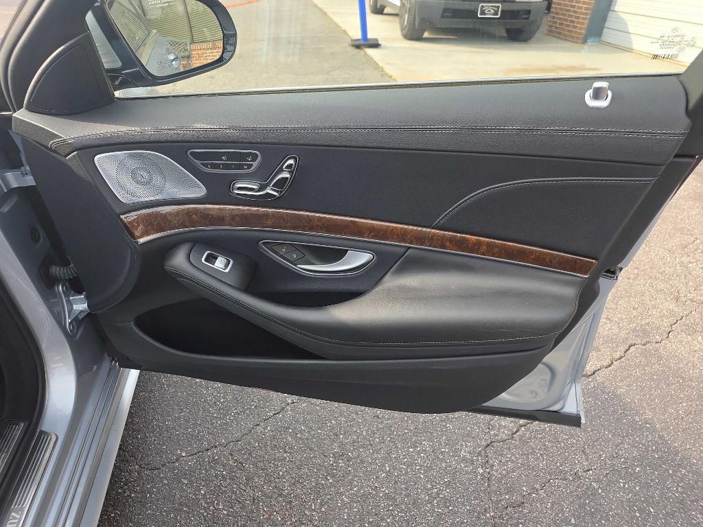 2016 Mercedes-Benz S-Class Image 27