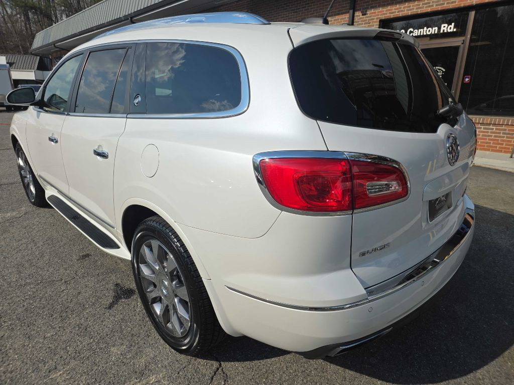 2017 Buick Enclave Image 3