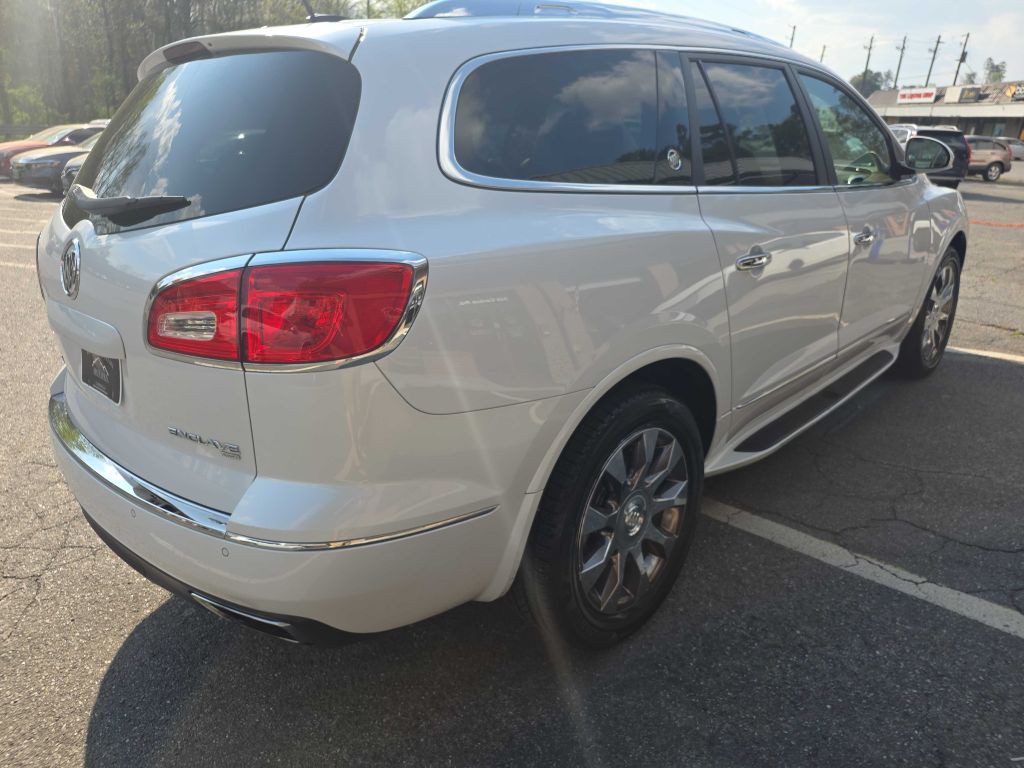 2017 Buick Enclave Image 5