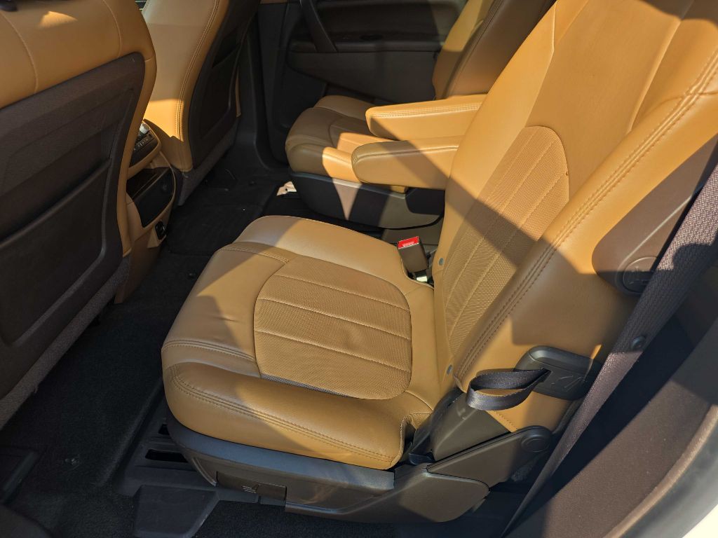 2017 Buick Enclave Image 17