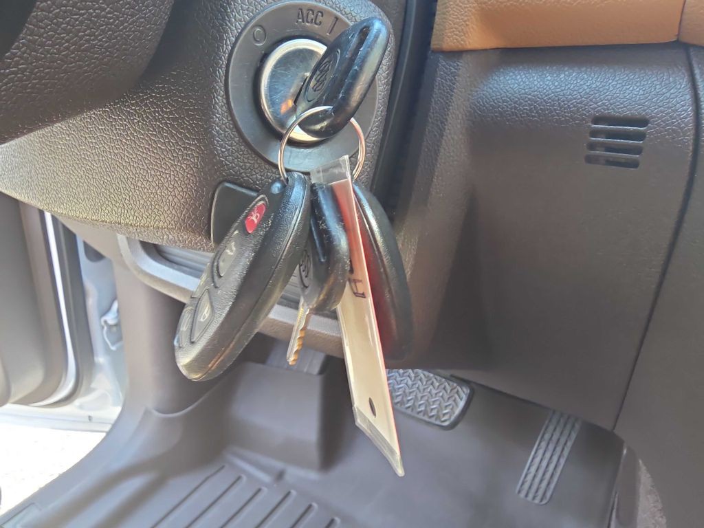 2017 Buick Enclave Image 18