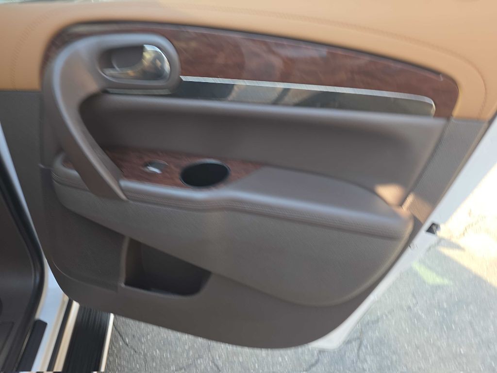 2017 Buick Enclave Image 23