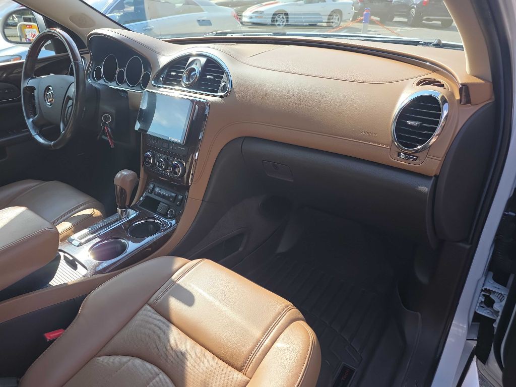 2017 Buick Enclave Image 25