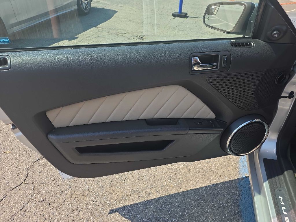 2014 Ford Mustang Image 11