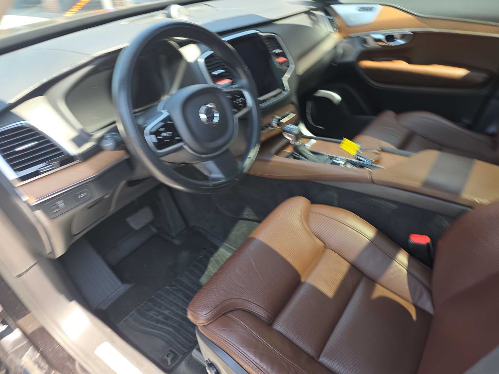 2018 Volvo XC90 Image 9