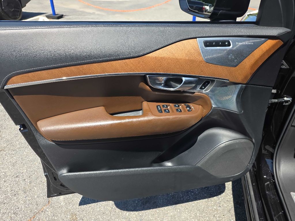 2018 Volvo XC90 Image 11