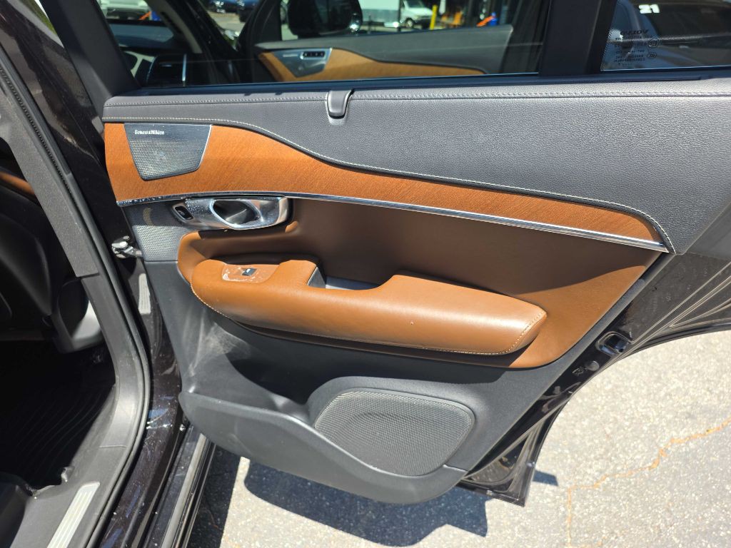 2018 Volvo XC90 Image 24