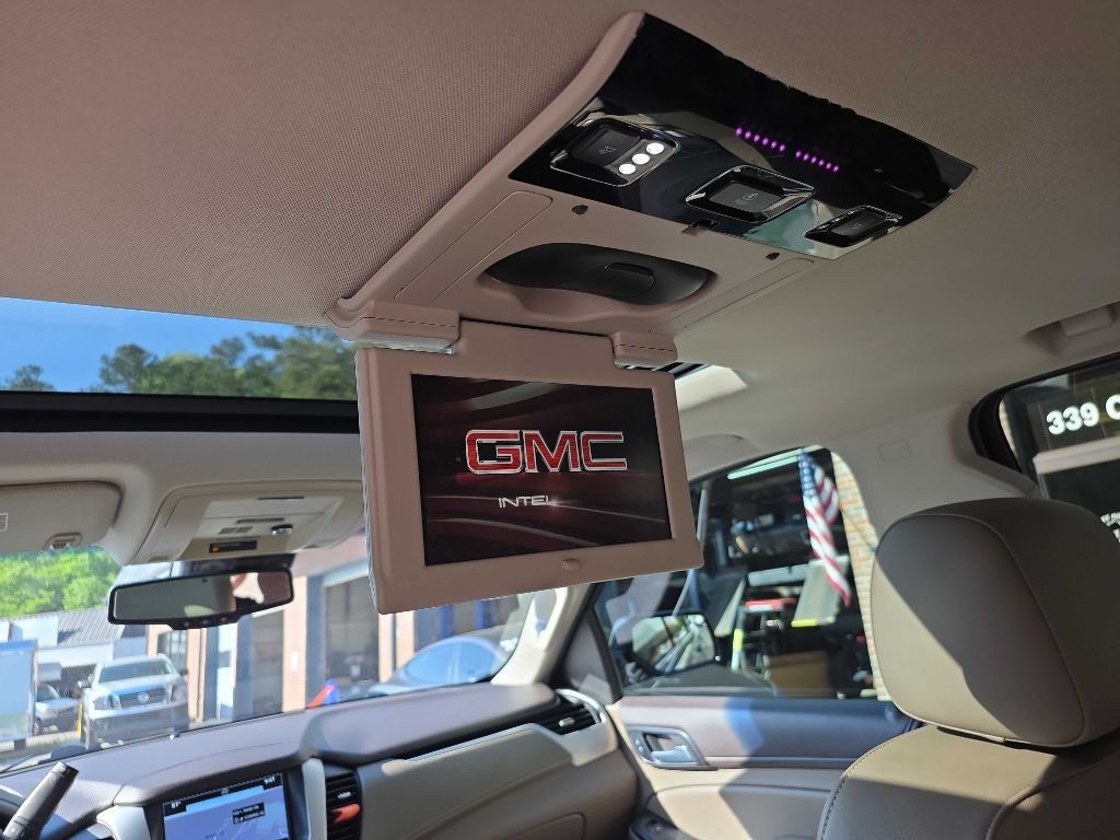 2016 GMC Yukon Image 18