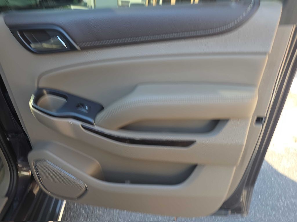 2016 GMC Yukon Image 24