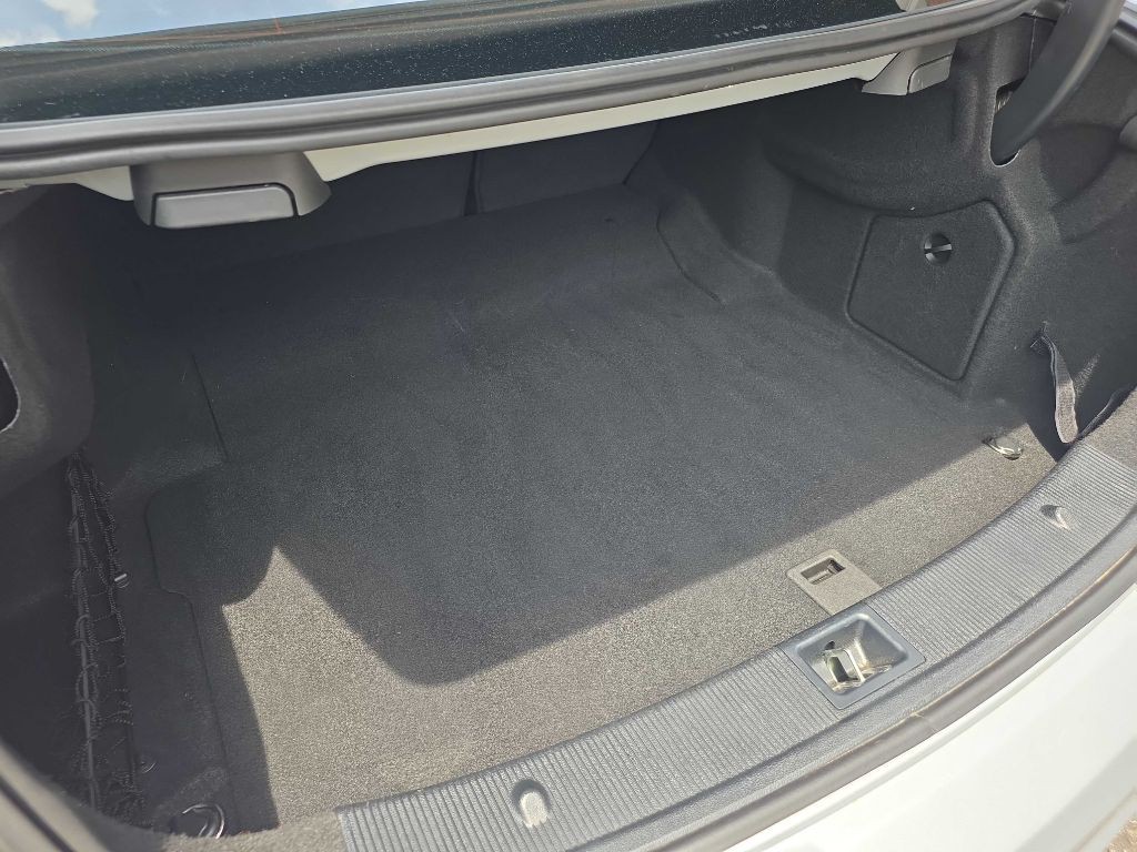 2013 Mercedes-Benz E-Class Image 19