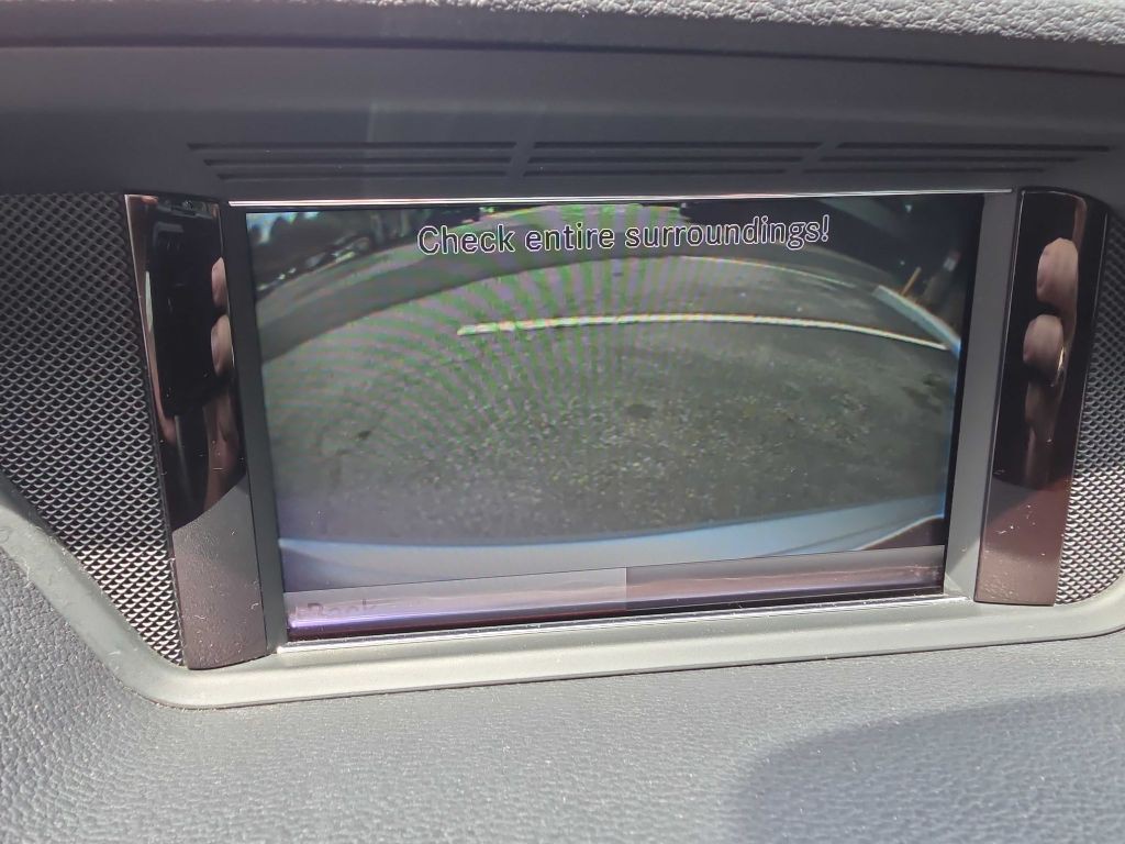 2013 Mercedes-Benz E-Class Image 21