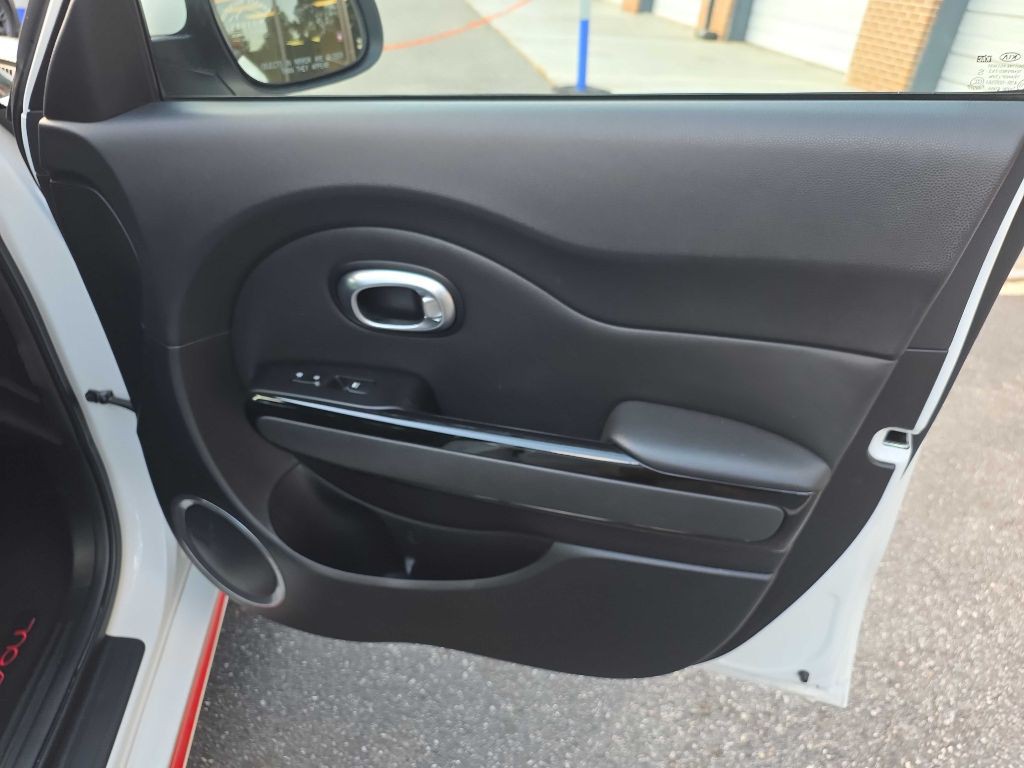 2014 Kia Soul Image 23