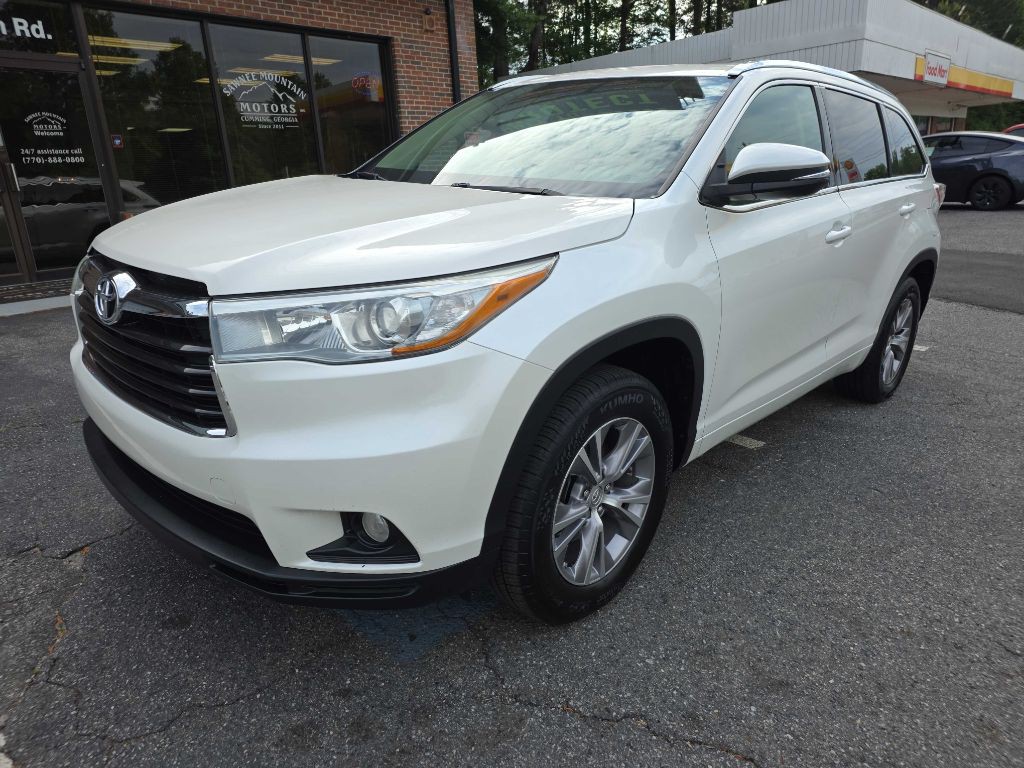 2015 Toyota Highlander Image 1