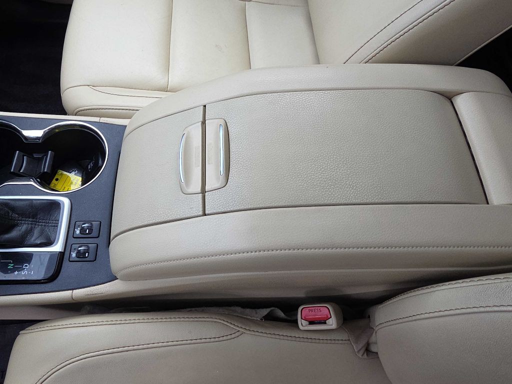 2015 Toyota Highlander Image 13