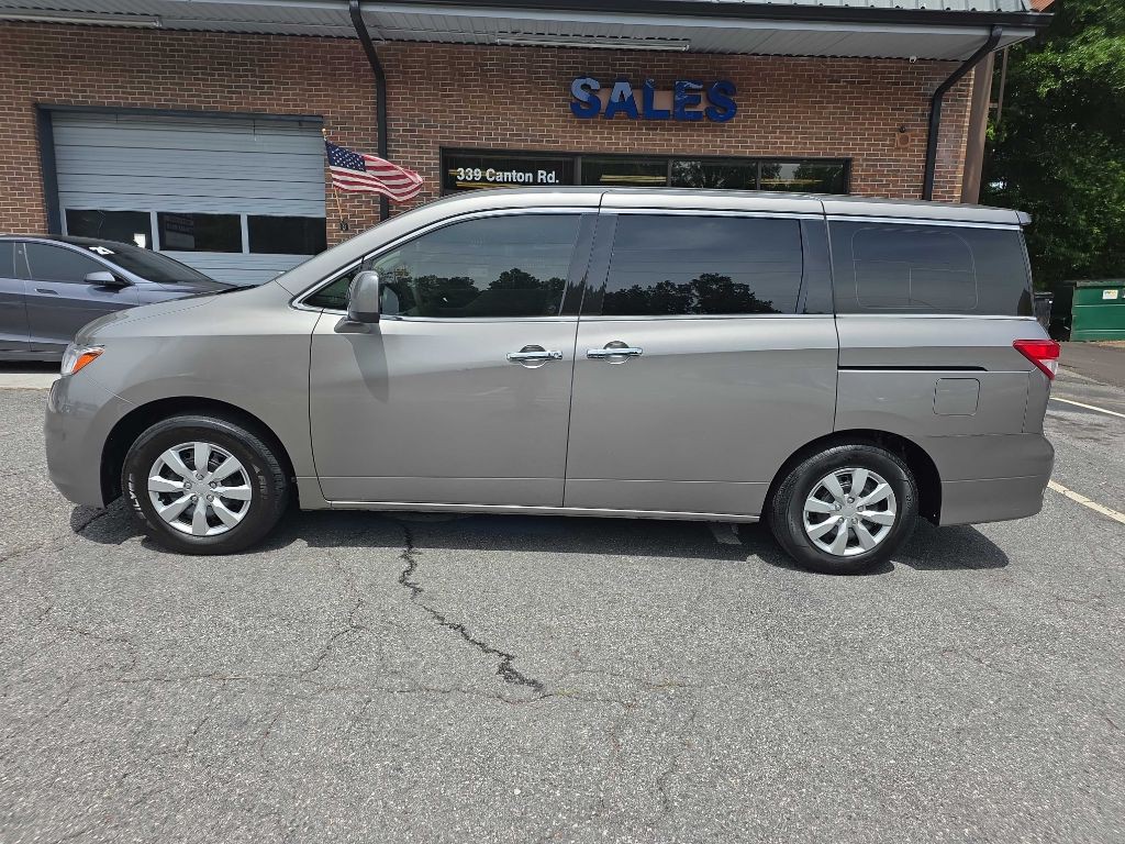 2013 Nissan Quest Image 2
